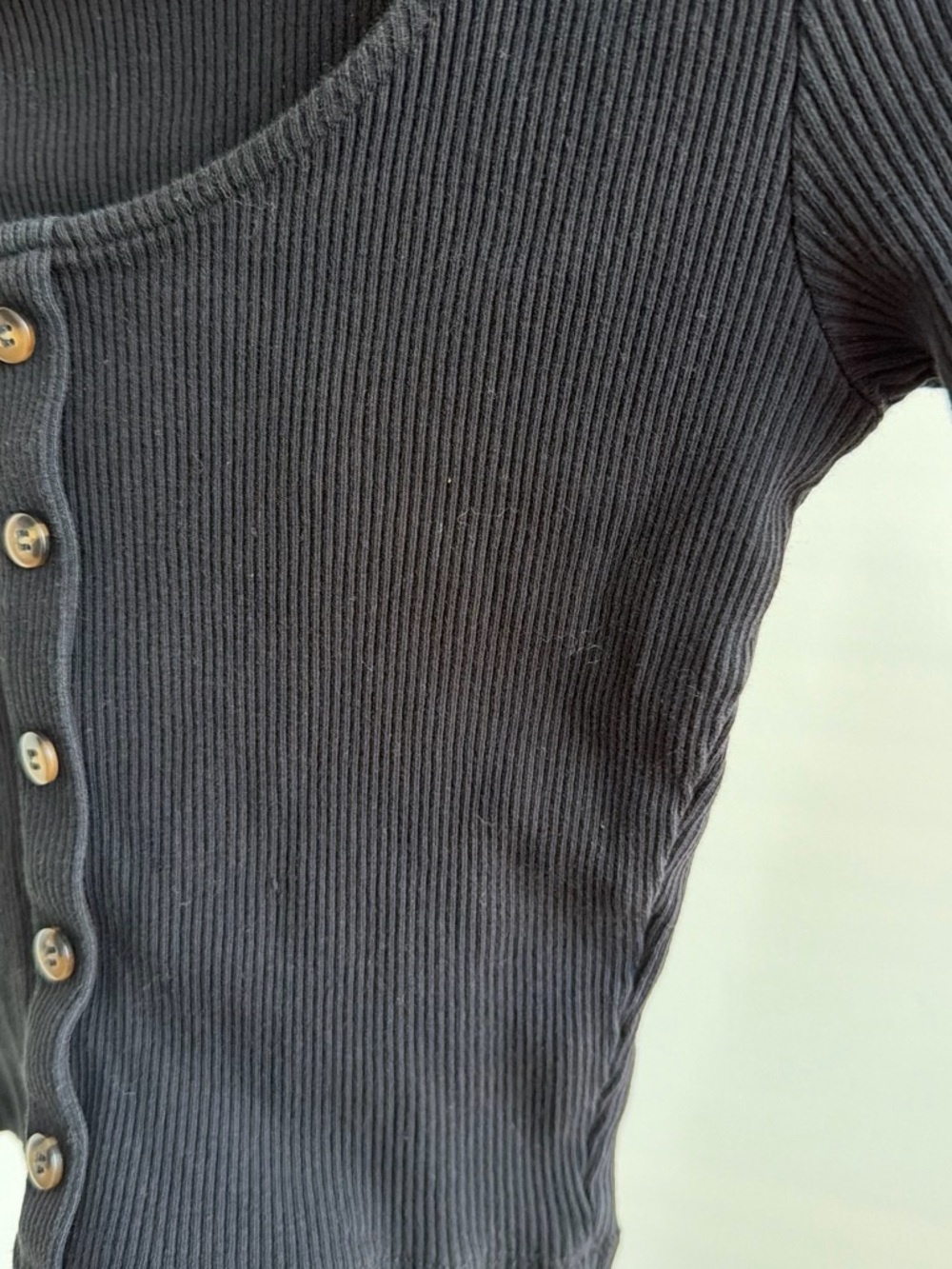 Divided Black Ribbed Button-Front Crop Top - Picture 4 of 6